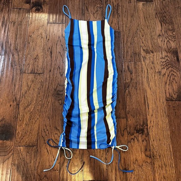 Fabletics Live-In Spaghetti Strap Dress Size Medium Wavy Stripe Blue Midi Fitted - Picture 5 of 15